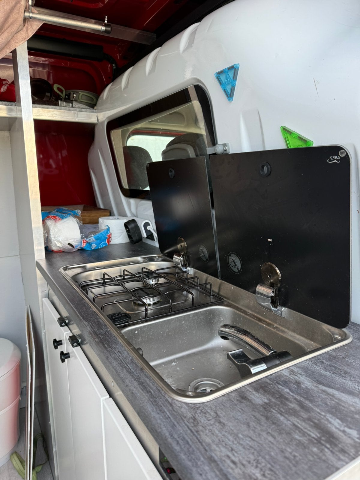 Camping-car avec tout le confort et à quelques kilomètres !, Entreprise, Diesel, Réfrigérateur