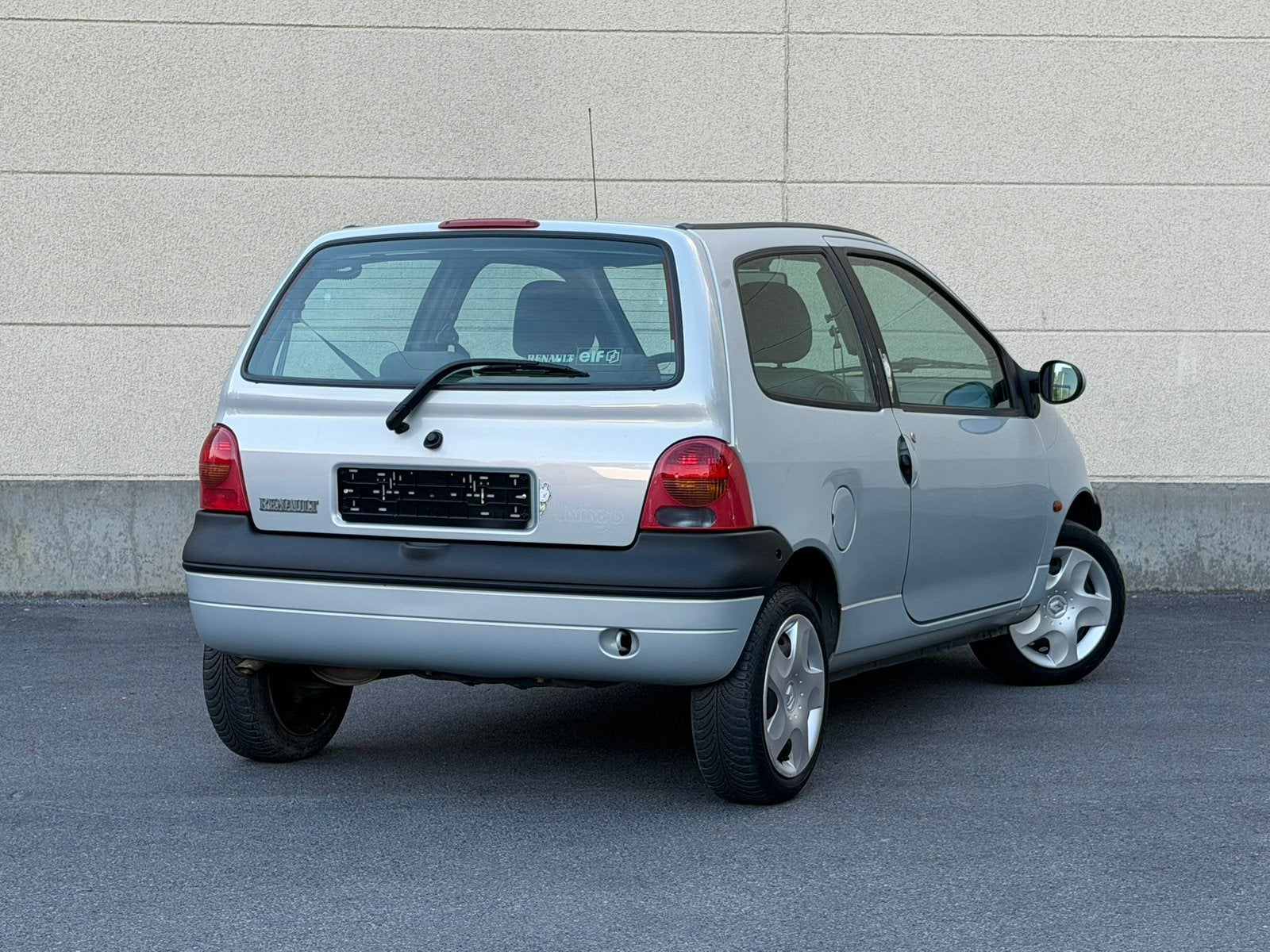 RENAULT TWINGO – SÉRIE SPÉCIALE TINTIN, Autos, Entreprise, Vitres électriques, 3 portes, Essence