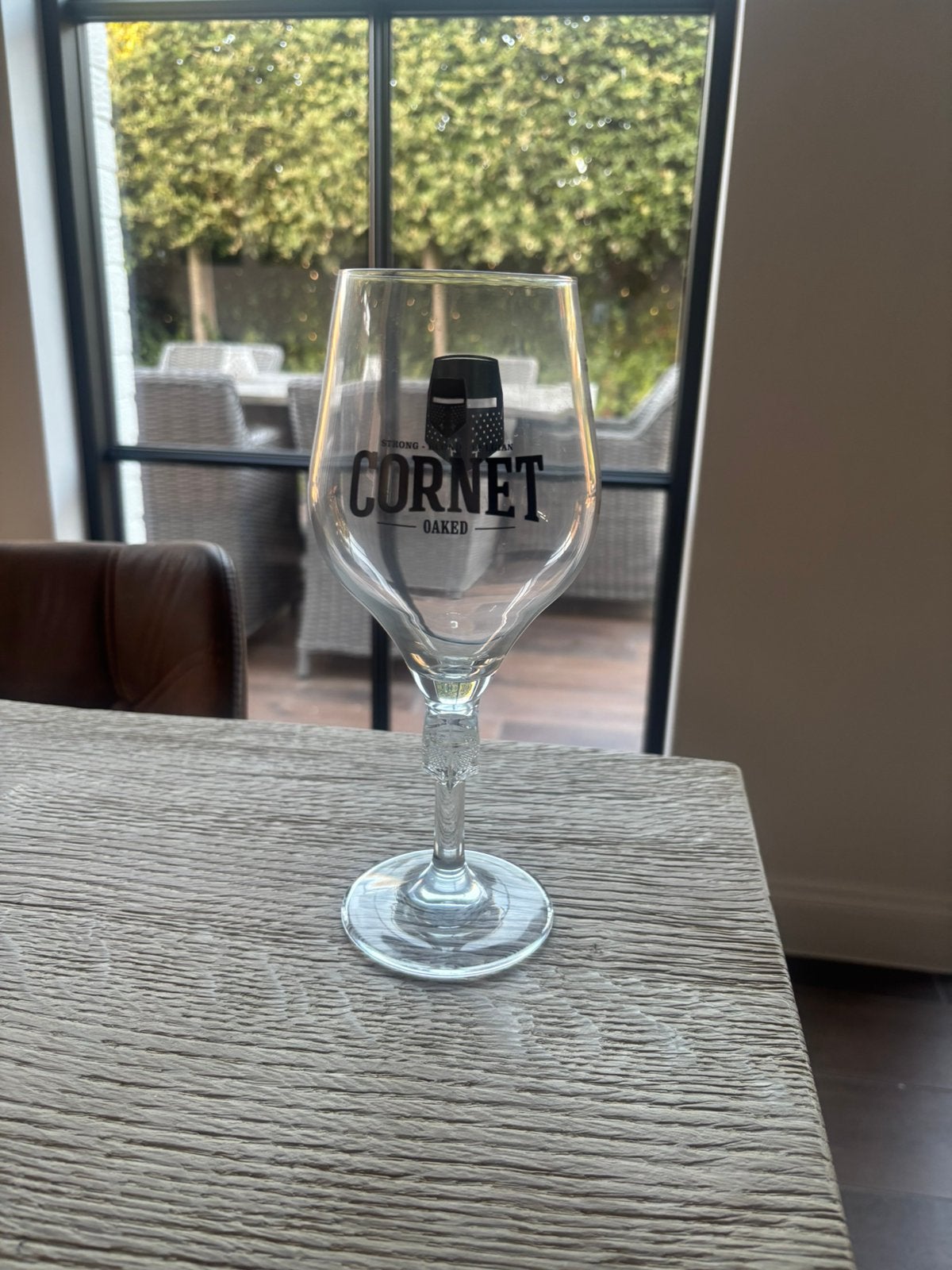2 bierglazen: Cornet en Westvleteren, Envoi, Neuf