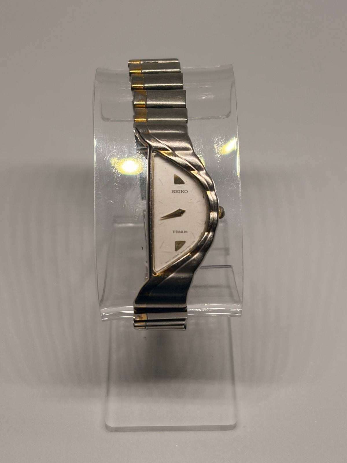 Montre Seiko Moon Phase - Design incurvé, argent et or,, Enlèvement ou Envoi, Or, Seiko