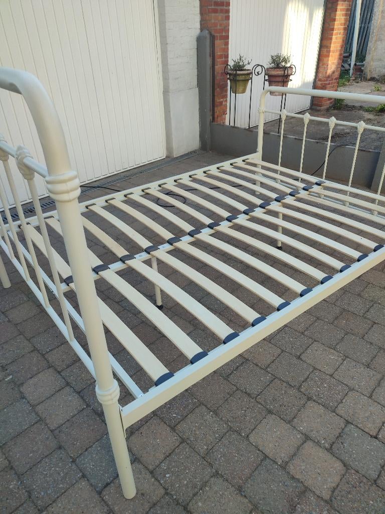 Vintage ijzeren bed, Enlèvement