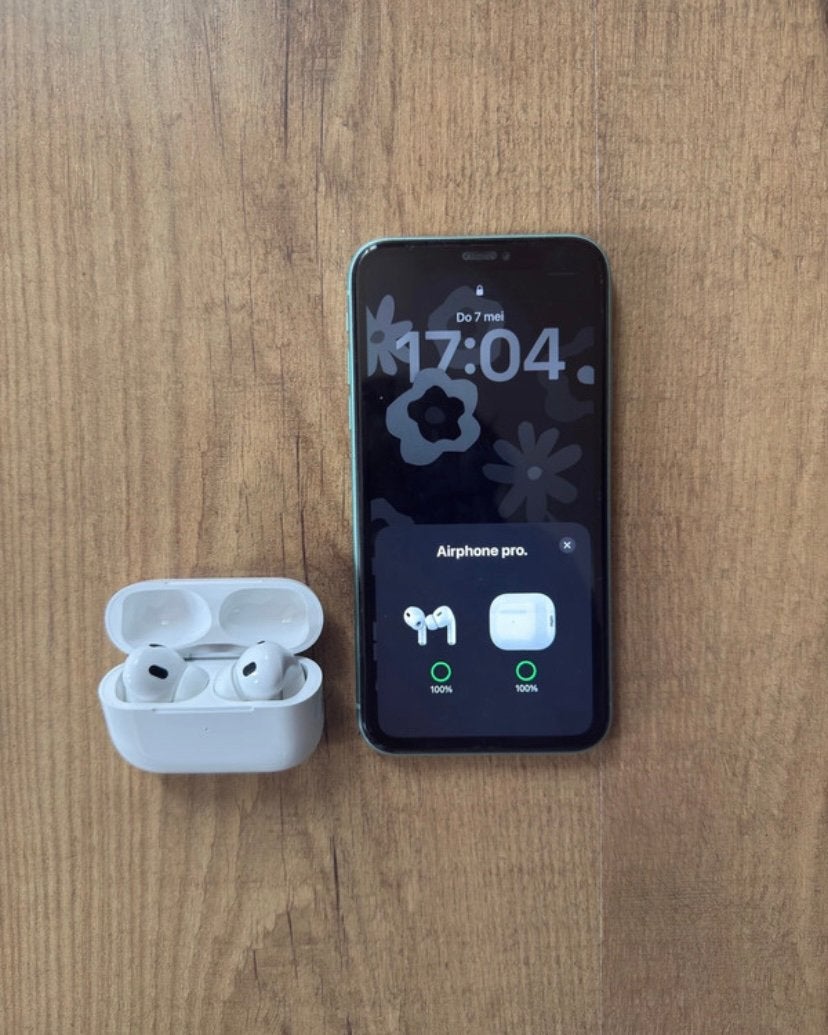 Airpods Pro 2 With ANC, Telecommunicatie, Mobiele telefoons | Oordopjes, Bluetooth, Verzenden, Zo goed als nieuw, Apple