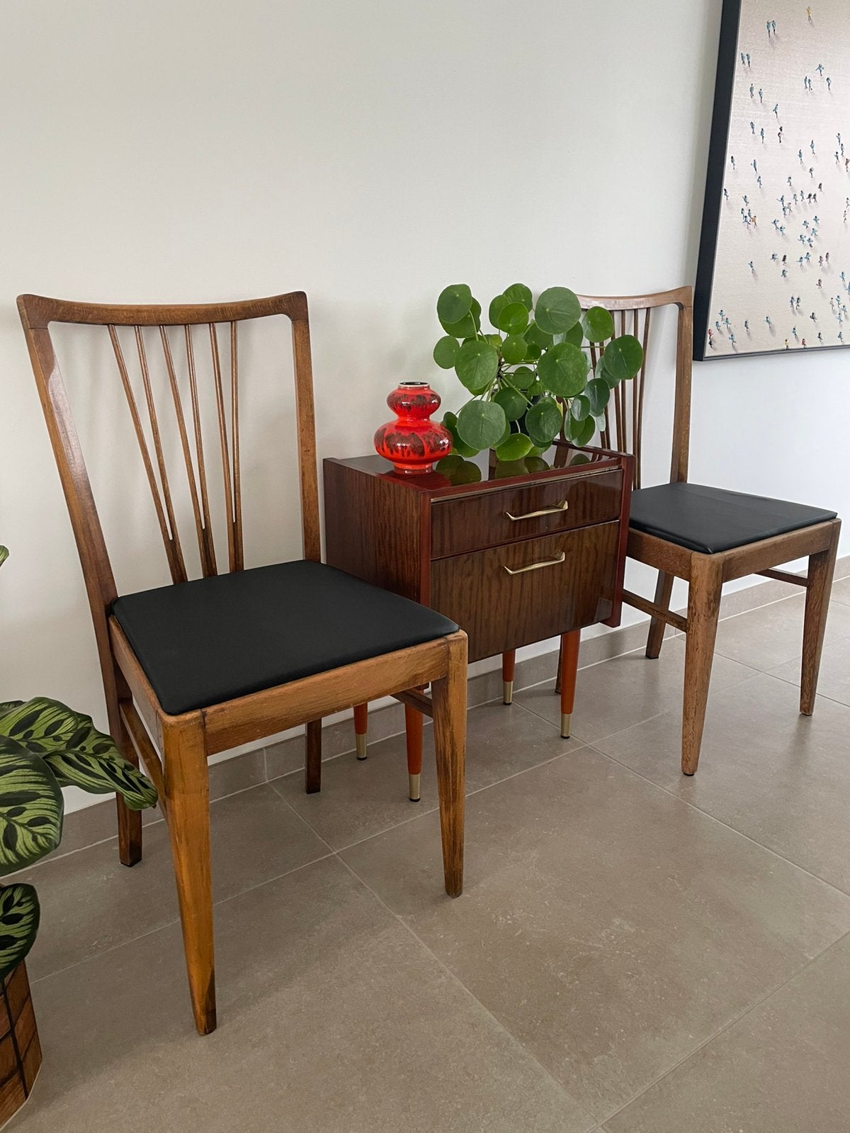 Vintage stoelen met kastje, Huis en Inrichting, Ophalen, Gebruikt, Twee, Zwart