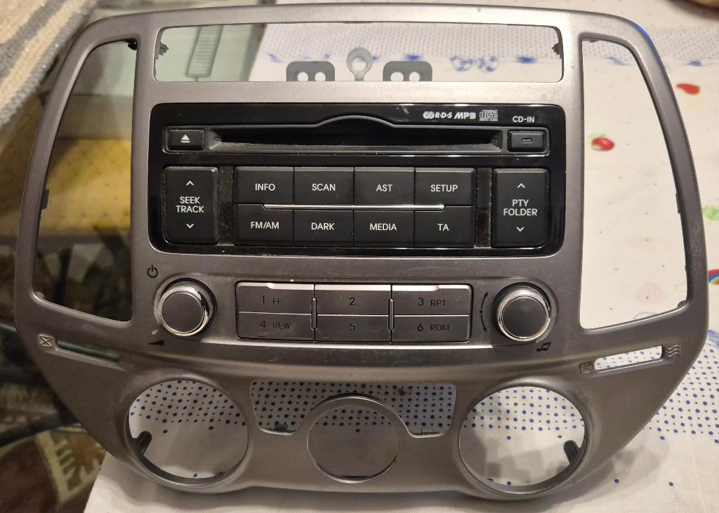 Radio met mp3-cd - Hyundai i20, Ophalen of Verzenden, Gebruikt, Hyundai