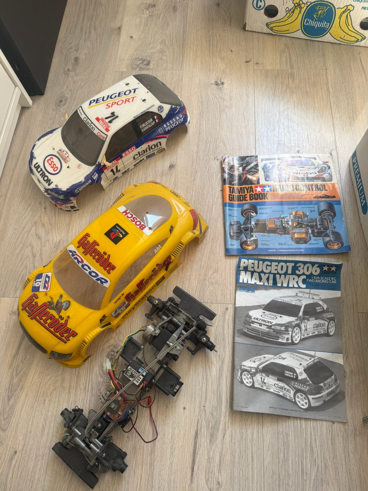 2 RC Auto’s Tamiya - Audi TT en Peugeot 306, Hobby en Vrije tijd, Modelbouw | Radiografisch | Auto's, Ophalen, Gebruikt, Schaal 1:10