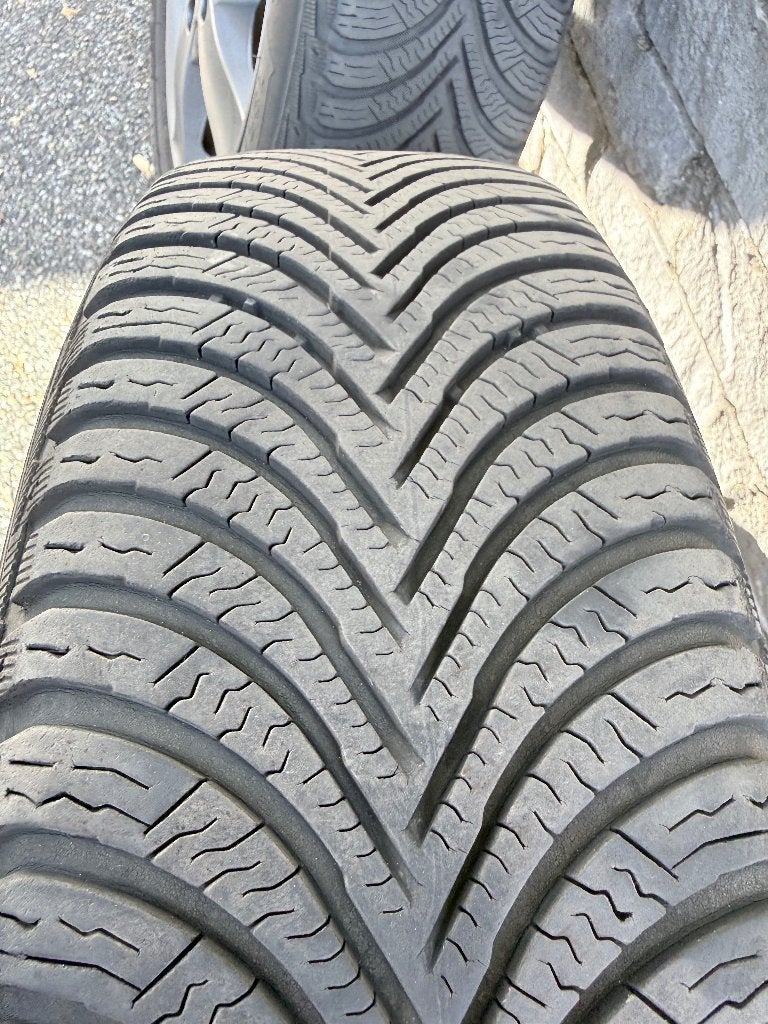 Michelin Alpin 5 winterbanden 185/65 R15 Dezent velgen, Gebruikt, 15 inch, Band(en), Personenwagen