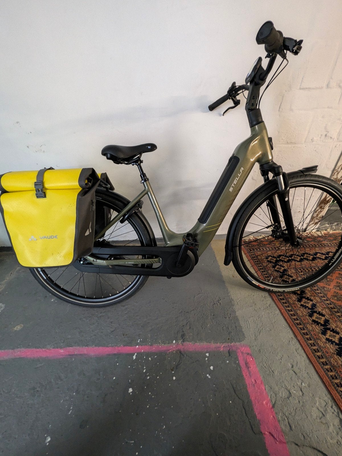 ​Zoemende Stella Livorno elektrische fiets (Bosch motor), Fietsen en Brommers, Ophalen