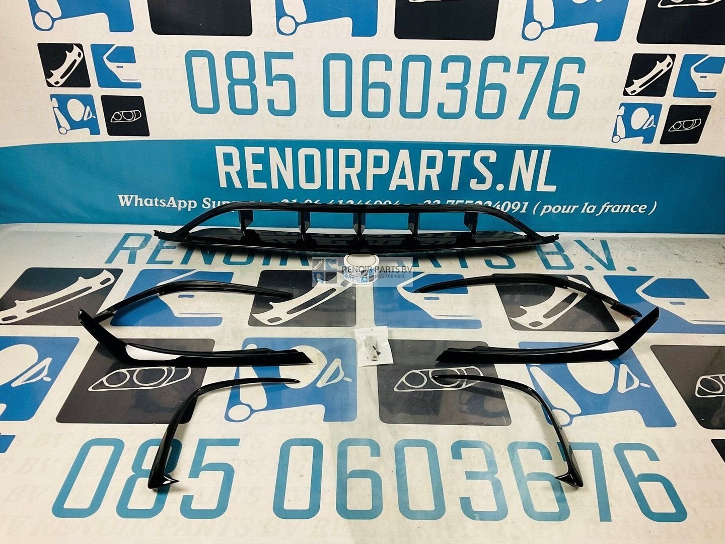 Voorbumper spoiler Mercedes A W176 A45 AMG FACELIFT 2016-201, -, Utilisé, Avant, -