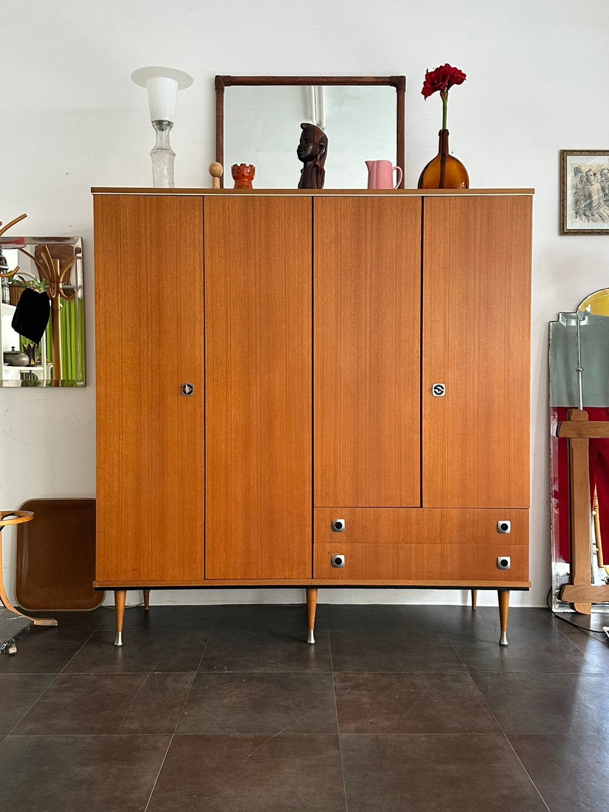 Armoire 4 portes plaquée en teck, années 70 ️, Huis en Inrichting, Kasten | Kleerkasten, Zo goed als nieuw, Teakhout, Ophalen