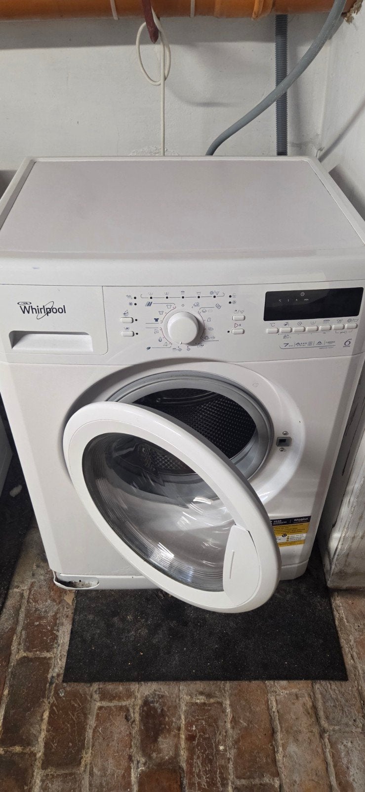 Whirlpool wasmachine gratis in Berchem, Antwerpen, Elektronische apparatuur, Wasmachines, Ophalen