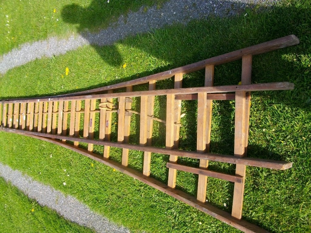 Double Echelle en Bois, Enlèvement, Utilisé