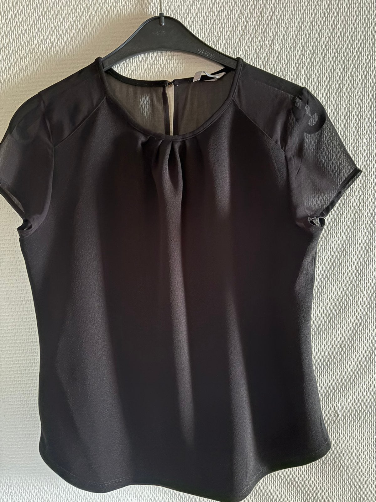 Zwart tshirt M, Ophalen of Verzenden, Zo goed als nieuw, Zwart