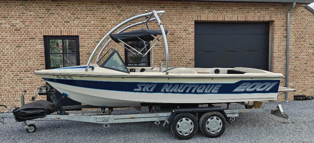 Ski Nautique1988 met stalling trailer, Autres carburants, 3 à 6 mètres, 200 ch ou plus, Enlèvement