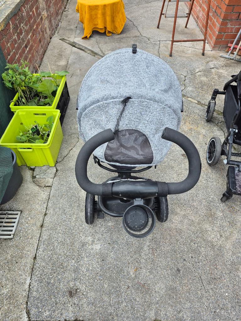 Tricycle pousette vélo, Enlèvement, Utilisé, Kinderkraft, Tige de poussée
