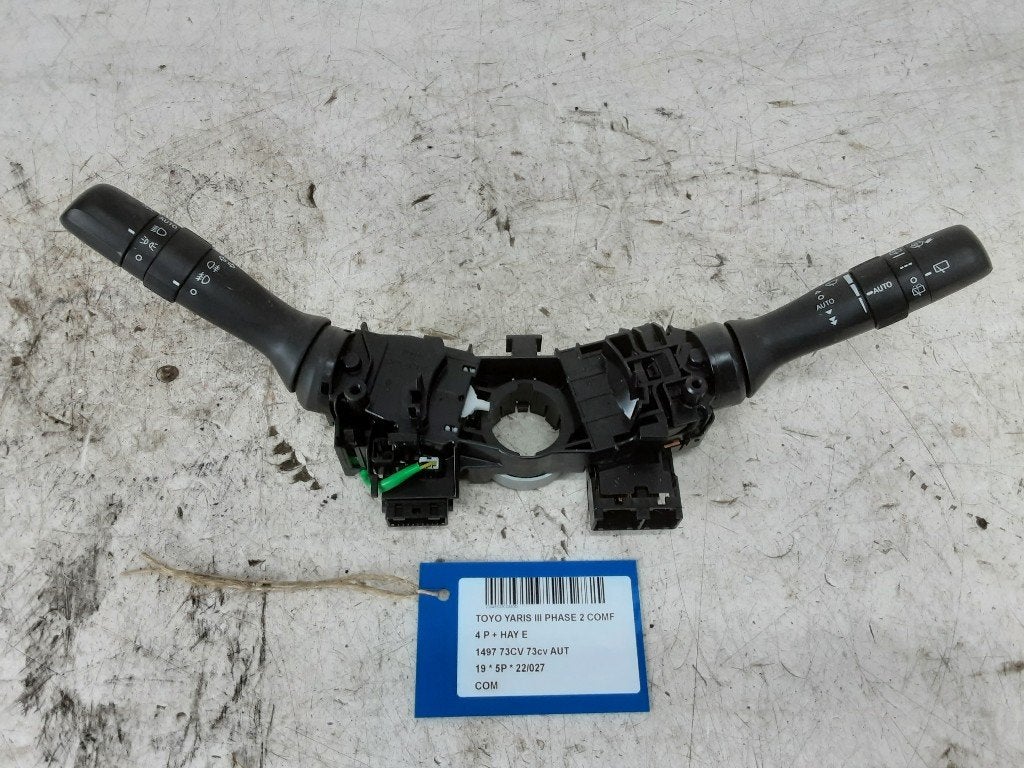 SCHAKELAAR Toyota Yaris III (P13) (01-2010/09-2020), Gebruikt, Toyota