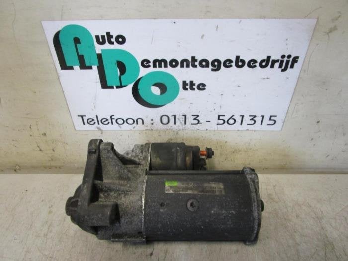 Startmotor van een Opel Vivaro (Vivaro 01-), Gebruikt, -, -, Opel