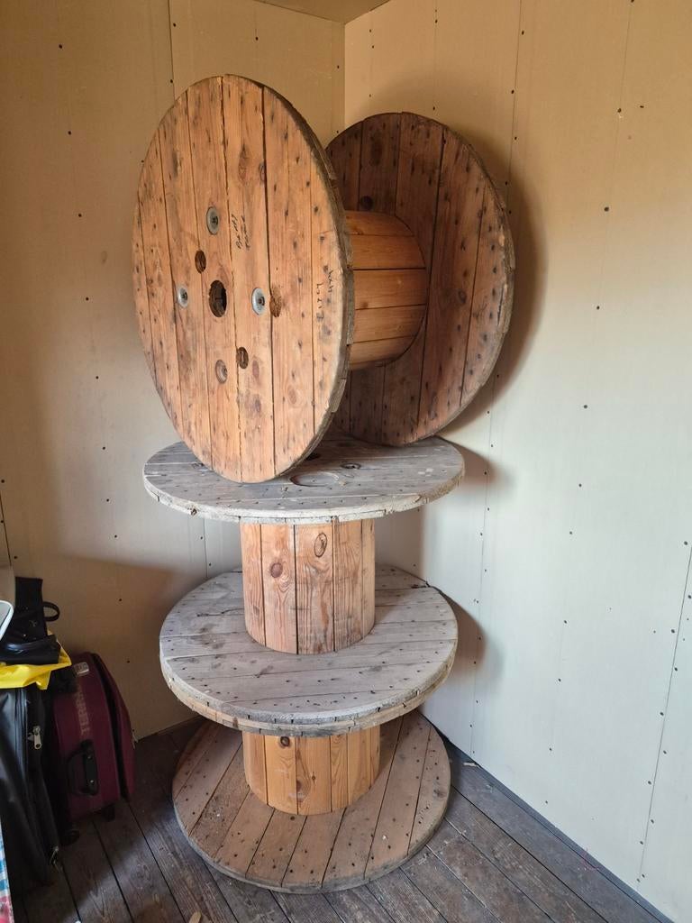 3 houten kabelhaspels 30 euro per stuk tel 0493943026, Ophalen