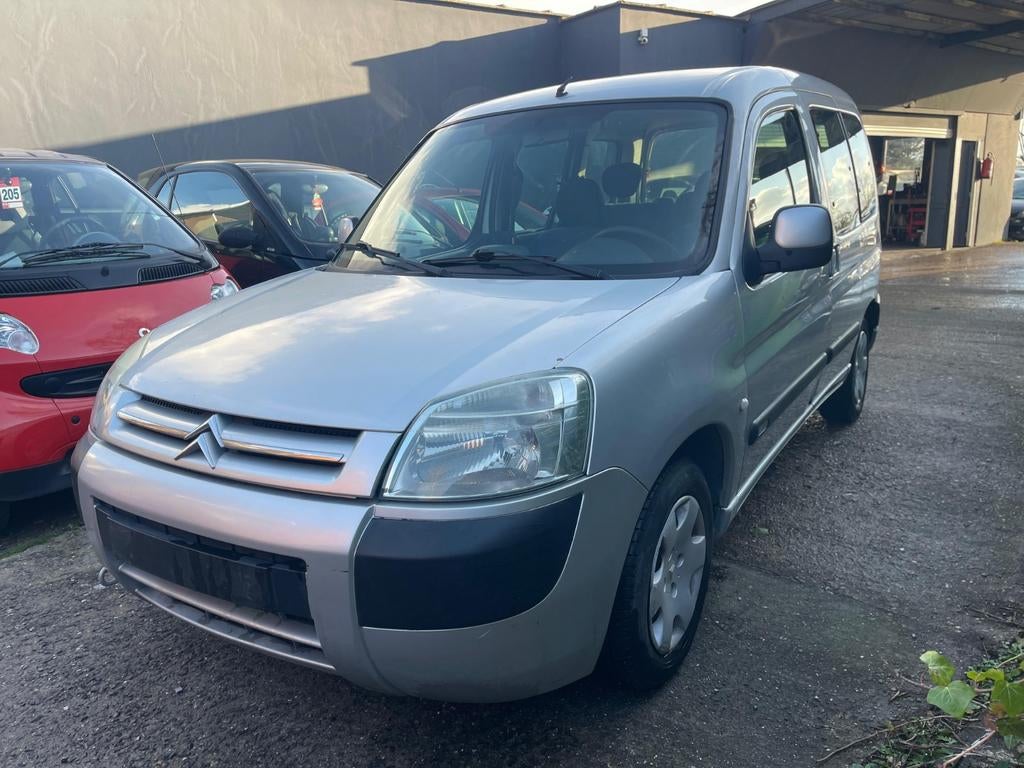 berlingo multispace 1.4 essence prête a immatriculé, Autos, Argent ou Gris, Achat, Entreprise, Boîte manuelle