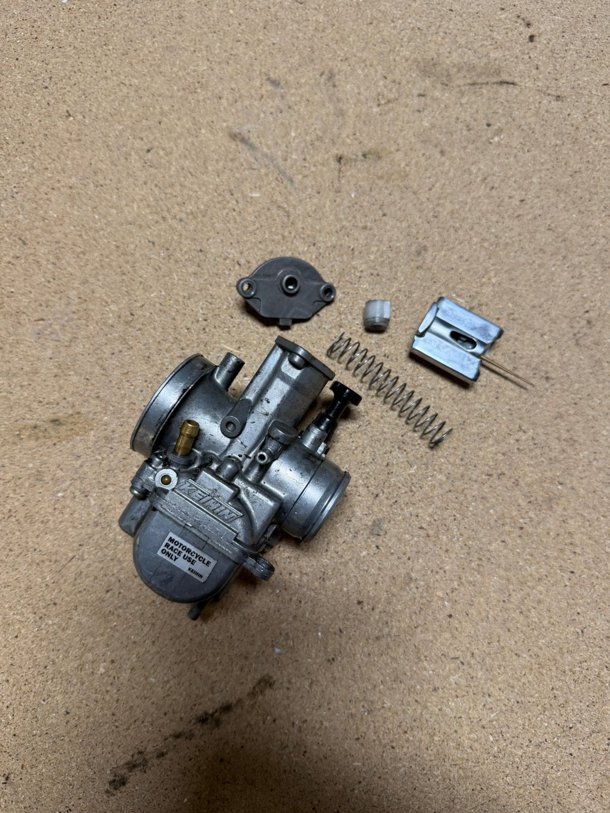 Keihin 28pwk carberateur, Enlèvement ou Envoi, Comme neuf