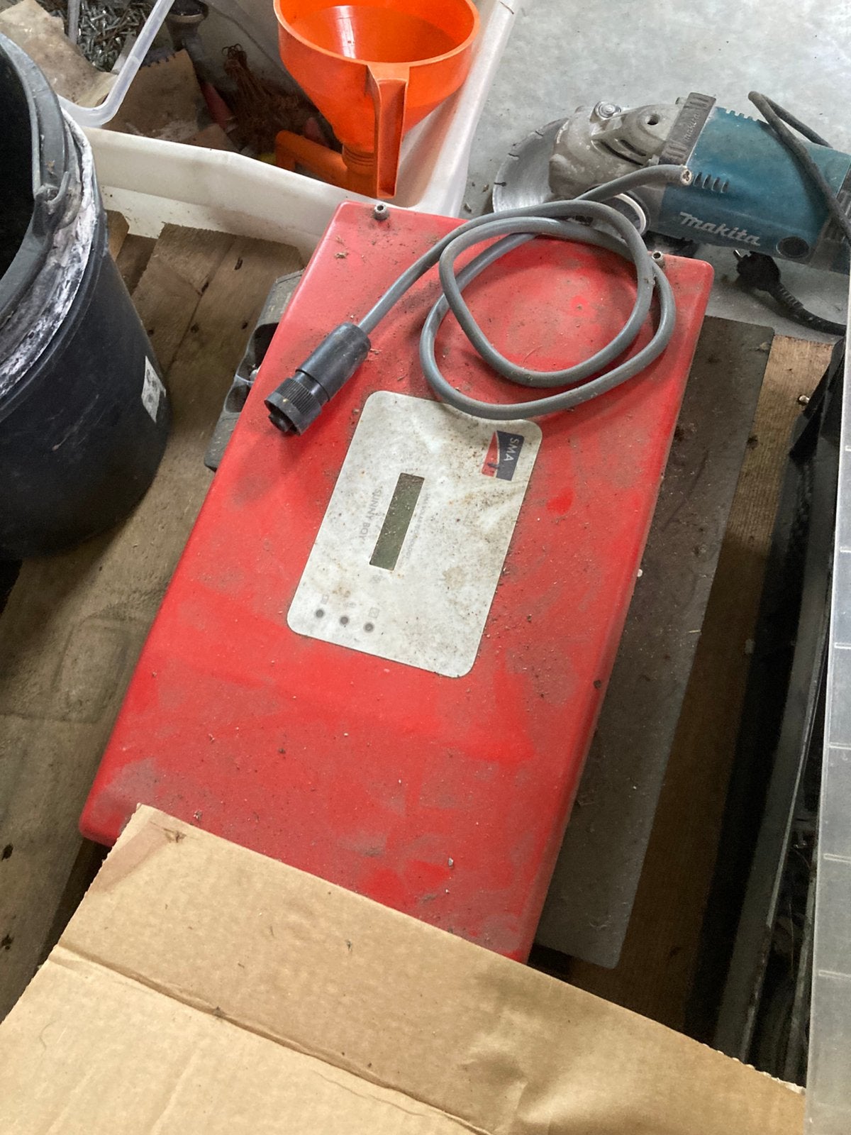 Omvormers Sma sb2500 en sb1700, Ophalen, Zo goed als nieuw