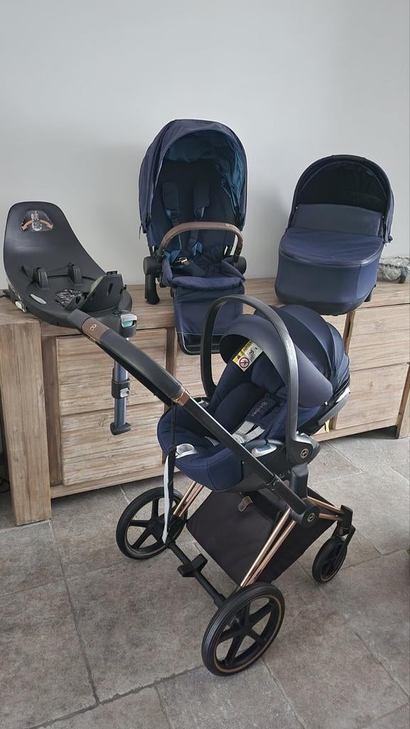 Poussette Cybex Priam Blue Navy complète., Enfants & Bébés, Buggys, Enlèvement