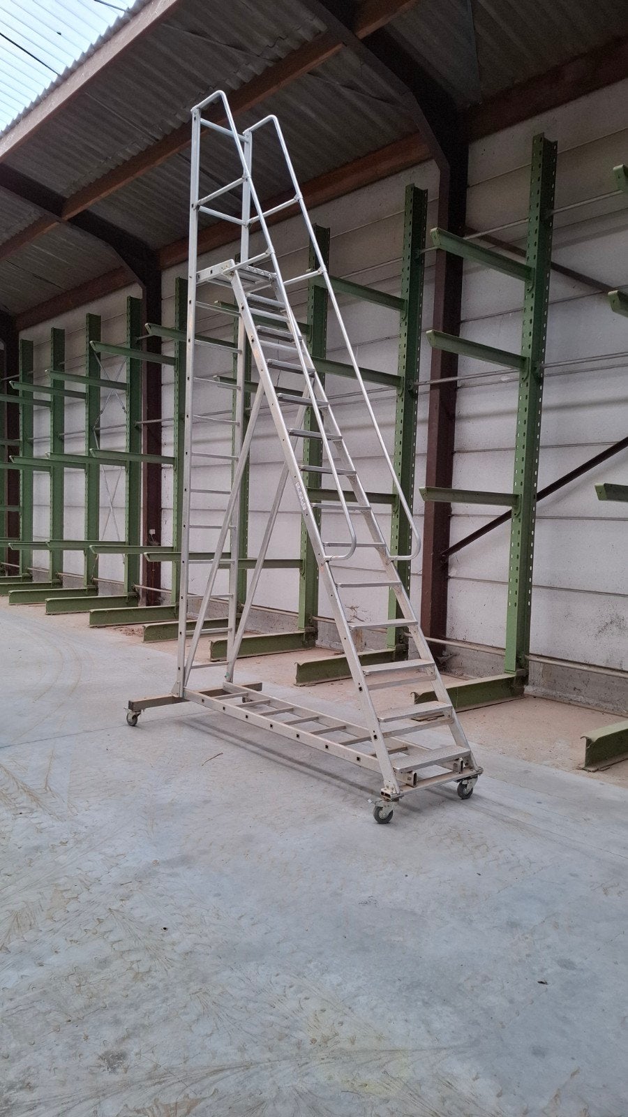 Hoge ladder, Doe-het-zelf en Bouw, Ophalen