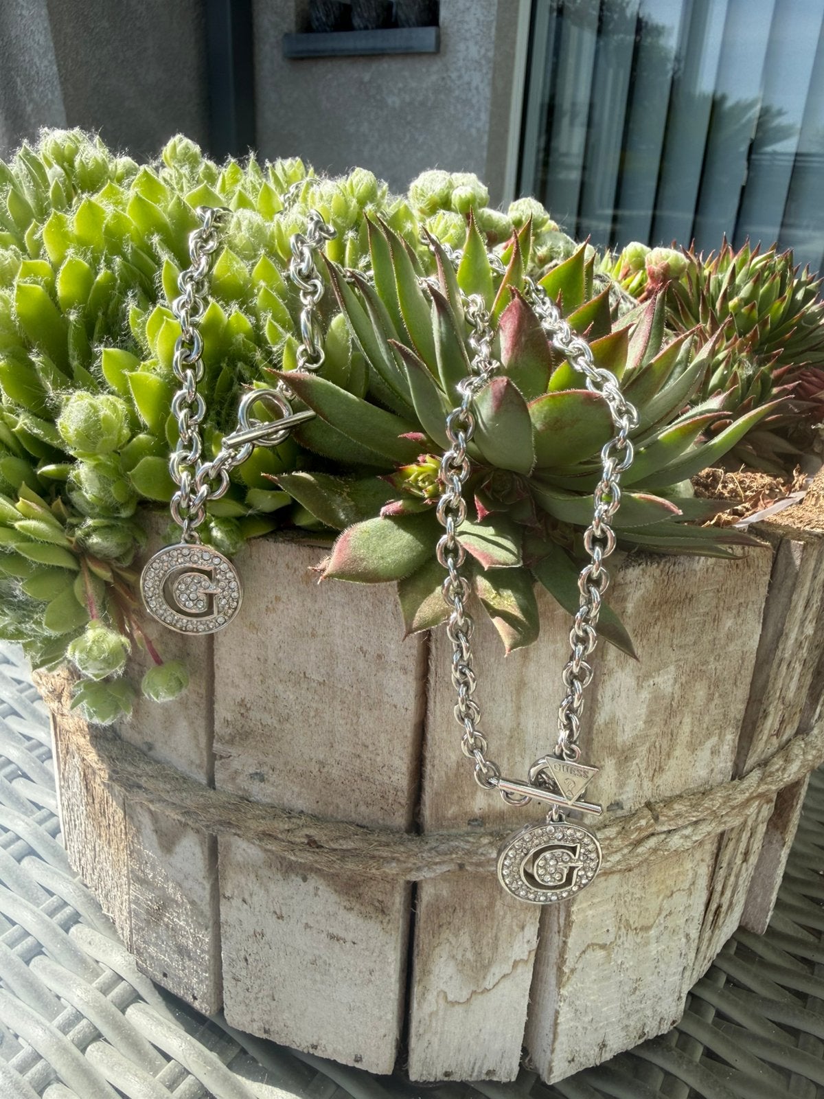 Parure collier et bracelet Guess, Bijoux, Sacs & Beauté, Enlèvement, Comme neuf