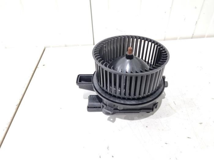 Kachel Ventilatiemotor van een Audi A4, Gebruikt, -, -, -