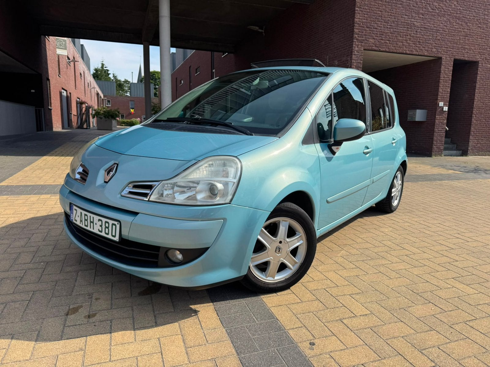 Renault Grand Modus 1.2i 16v Privilège -toit Panoramique, Noir, 5 portes, Particulier, Tissu
