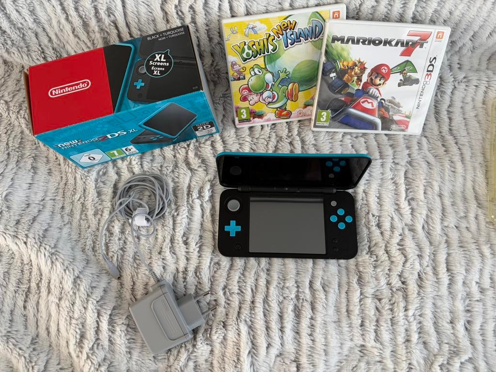 Console Nintendo 2DS XL avec jeux Yoshi Mario Kart, Enlèvement, Autres couleurs, Utilisé