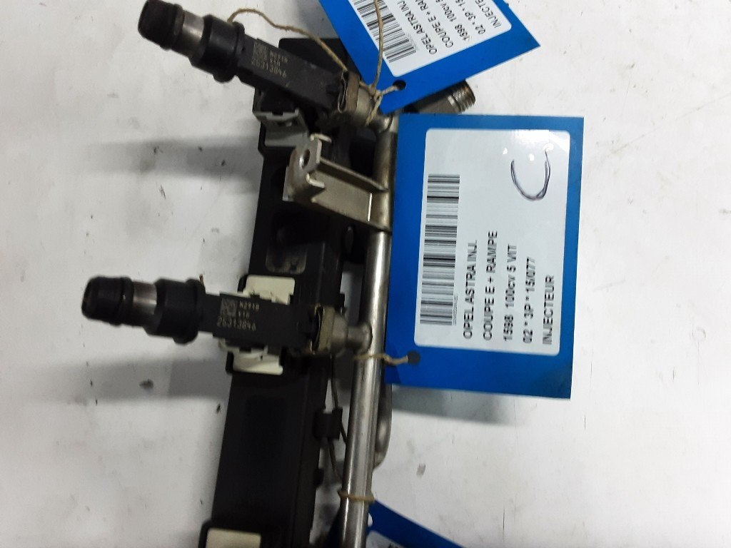 INJECTOR BRANDSTOF Opel Astra G (F07) (01-1999/03-2005), Gebruikt, Opel, Opel Automobile GmbH, Kontakt-opel@opel.com