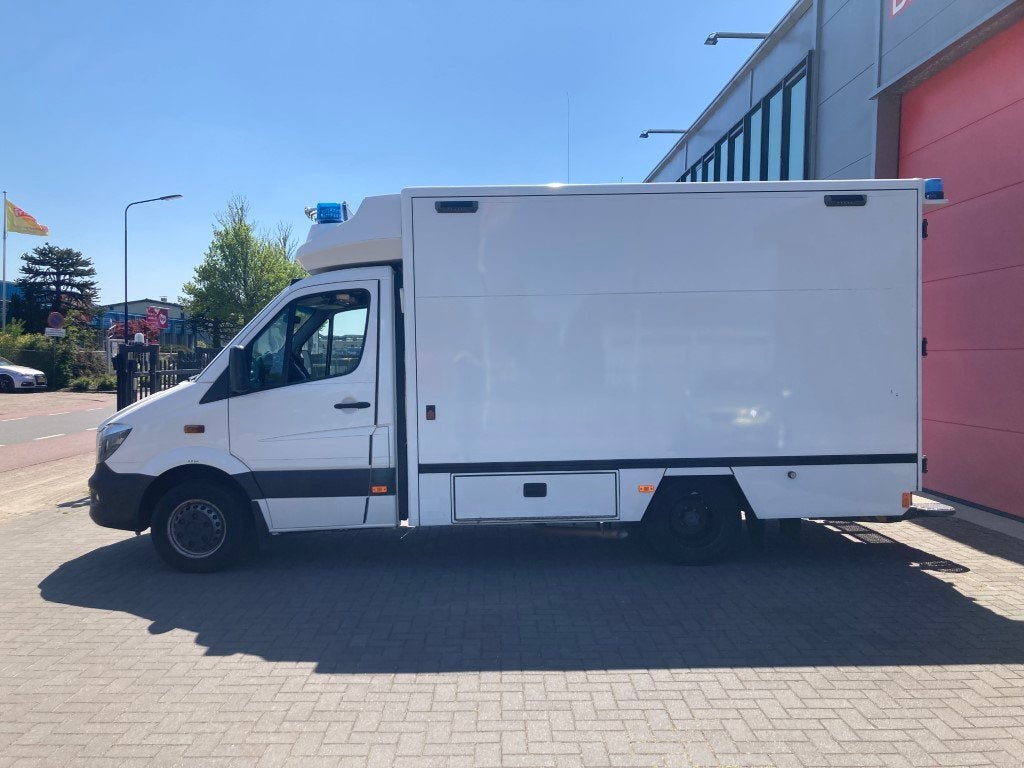 Mercedes-Benz Sprinter 419 Container Ambulance (bj 2018), Auto's, Automaat, Gebruikt, Euro 6, Mercedes-Benz