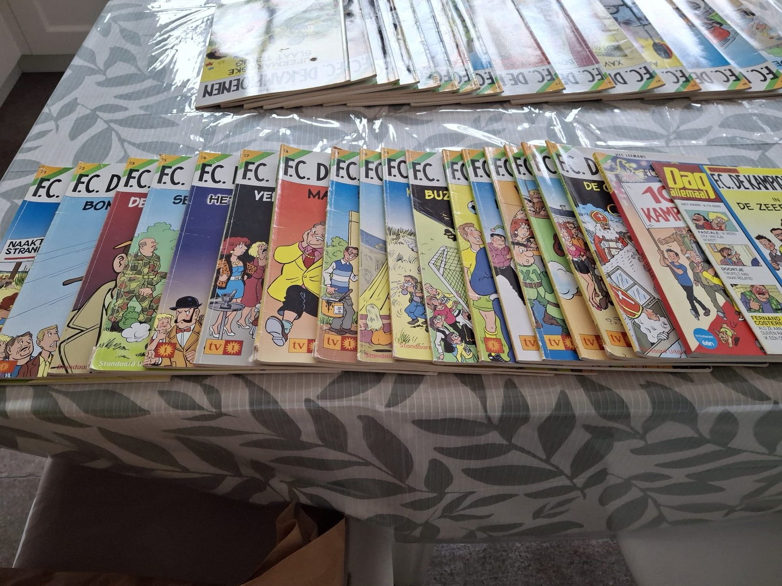 +- 32 strips FC De Kampioenen + special, Boeken, Stripverhalen, Meerdere stripboeken, Ophalen of Verzenden, Zo goed als nieuw