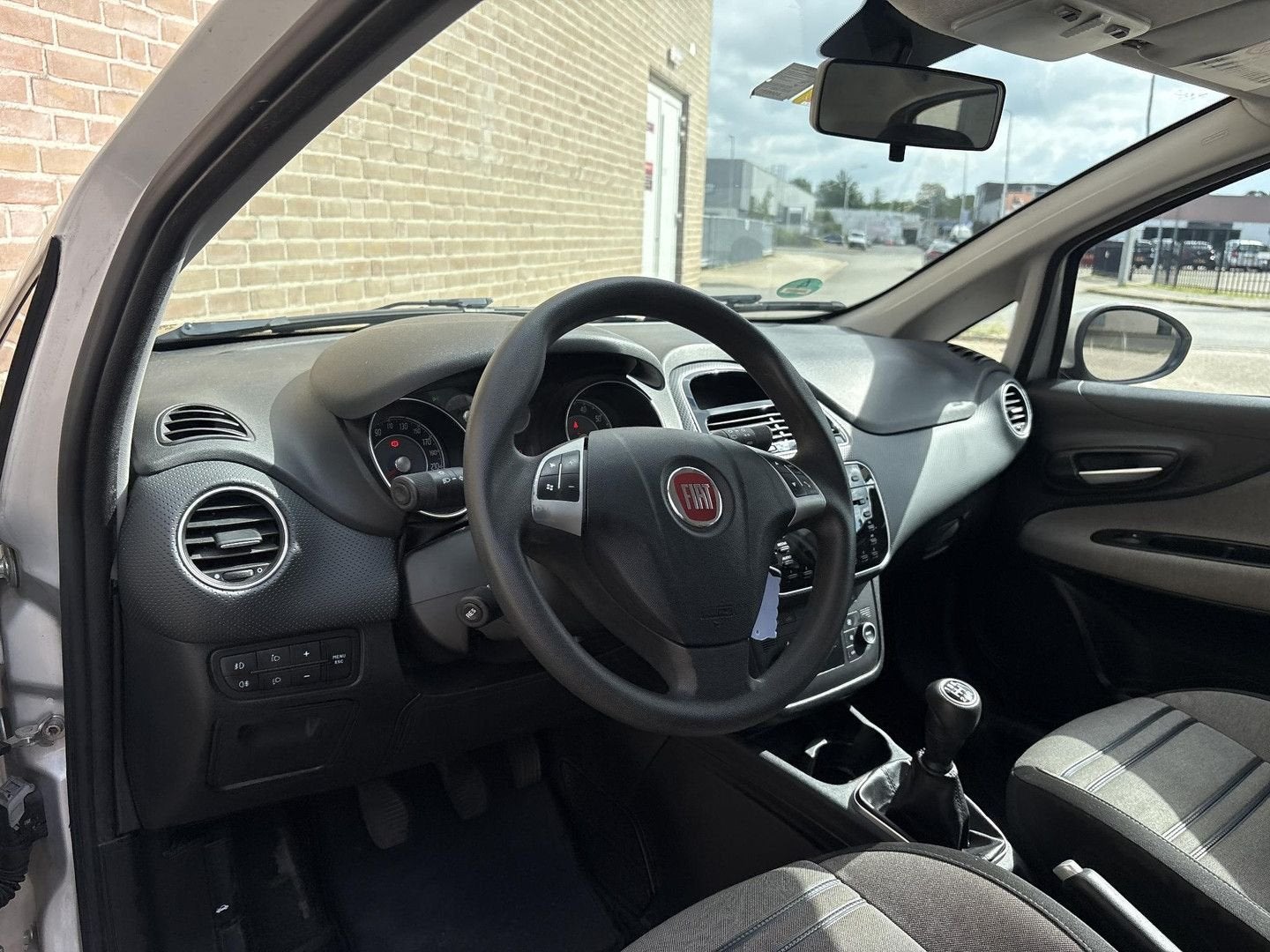 Fiat Punto Evo 1.3 M-Jet Dynamic | Climate | Cruise |, Zwart, Bedrijf, Zilver of Grijs, Te koop