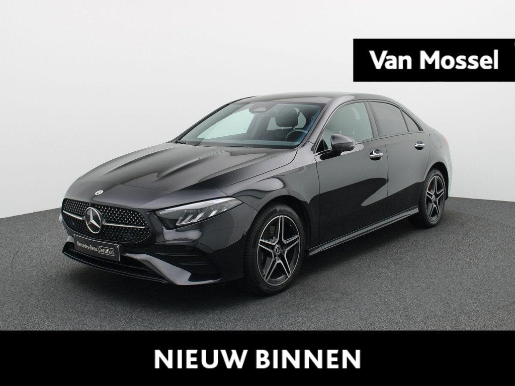 Mercedes-Benz A-Klasse 250 e Berline AMG Line + PANORAMISCH, Autos, Achat, 16 kWh, Noir, 120 kW