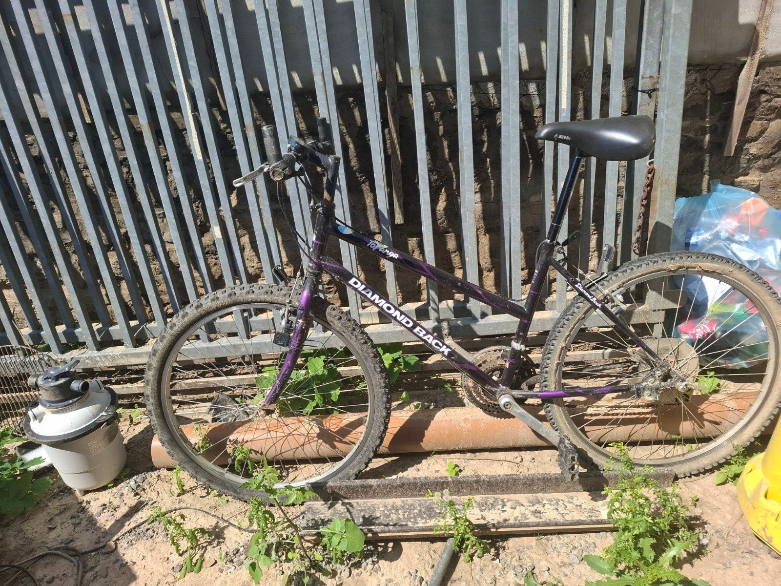 vtt plus adapté pour la route, Bricolage & Construction, Métaux, Enlèvement, Utilisé, Fer