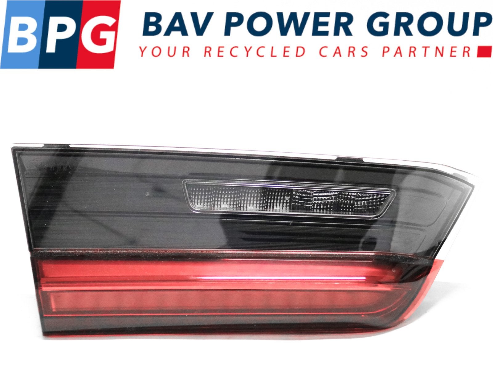 PANNEAU ARRIÈRE GAUCHE AVEC LAMPE BMW 3 serie (G20), Utilisé, BMW, Petuelring 130
80809  München, DE, Bayerische Motoren Werke AG