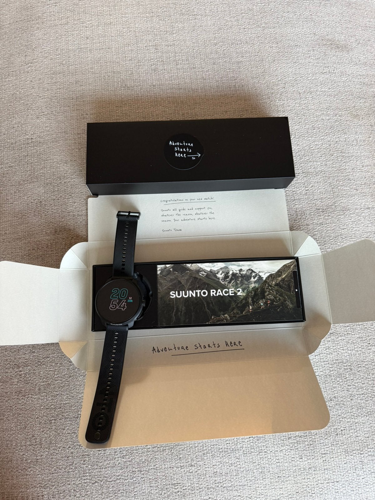 Suunto race 2, Handtassen en Accessoires, Sporthorloges, Ophalen of Verzenden, Zo goed als nieuw, Zwart