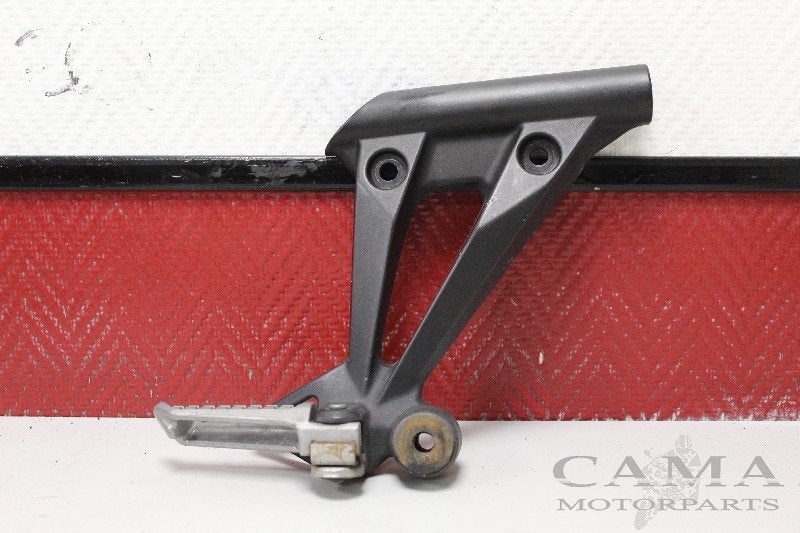 REPOSE PIEDS SUPPORT ARRIÈRE DROIT Kawasaki, Dhr. S. di Majo, Utilisé, Info@cama-motorparts.nl, P.J. Troelstraweg 8 8
3144 CX  MAASSLUIS, NL