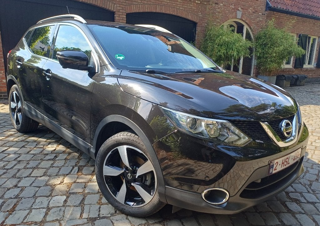 Nissan Qashqai 1.2i N-Connecta (Black Edition), Auto's, Voorwielaandrijving, Dealer onderhouden, Stof, Zwart