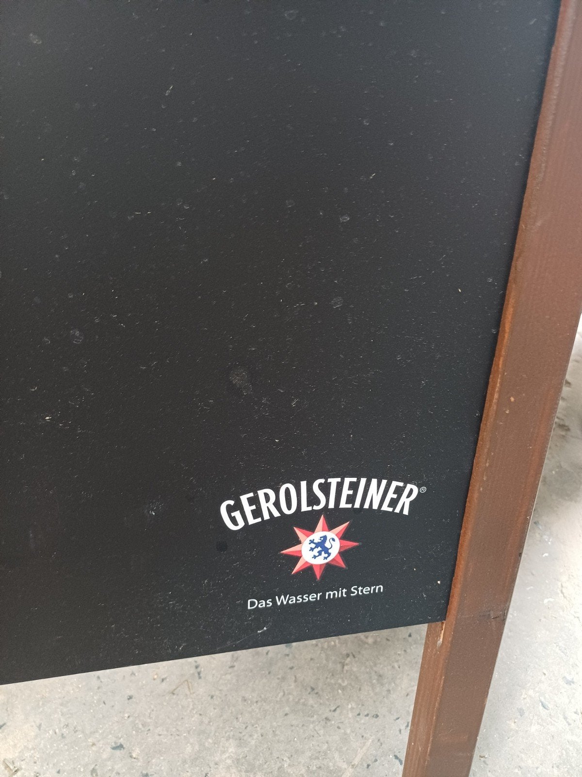 bord gerolsteiner, Ophalen