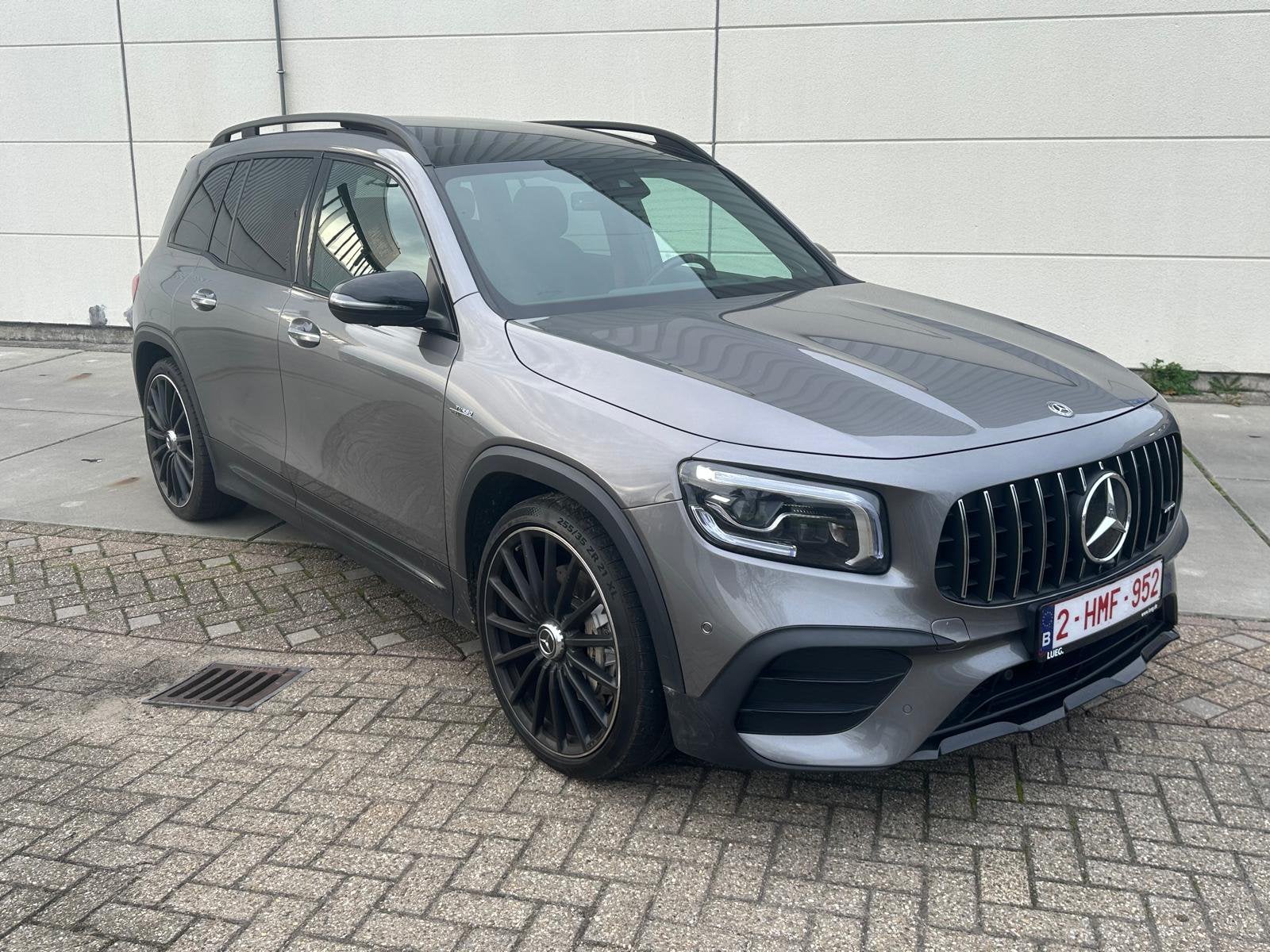Mercedes GLB AMG 35 4MATIC PANNO SFEERVERLICHTING, Auto's, Automaat, Dealer onderhouden, 4 cilinders, 5 zetels