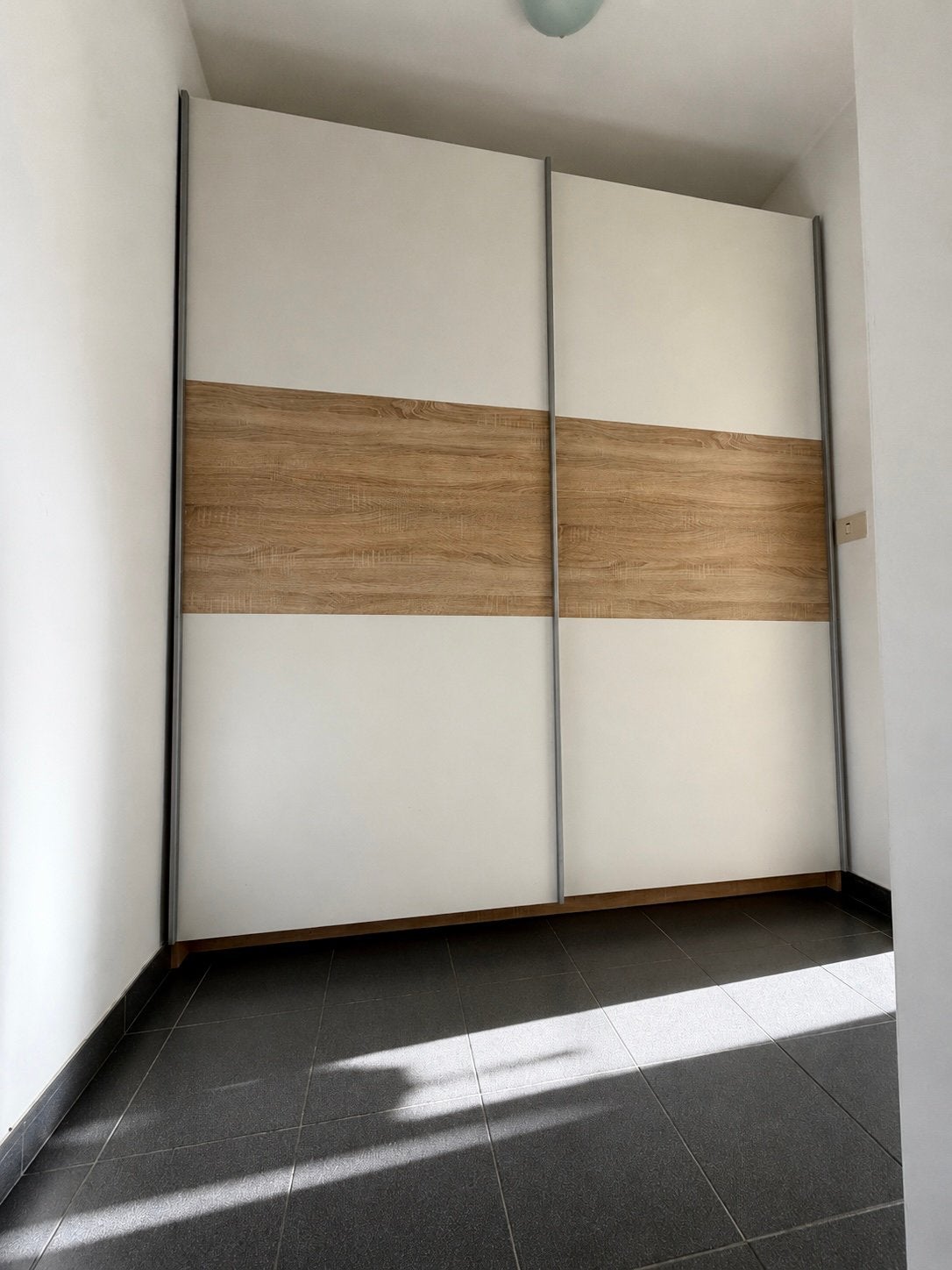 JYSK SATTRUP schuifdeurkast 201x219 cm – zeer goede staat, Ophalen, Zo goed als nieuw