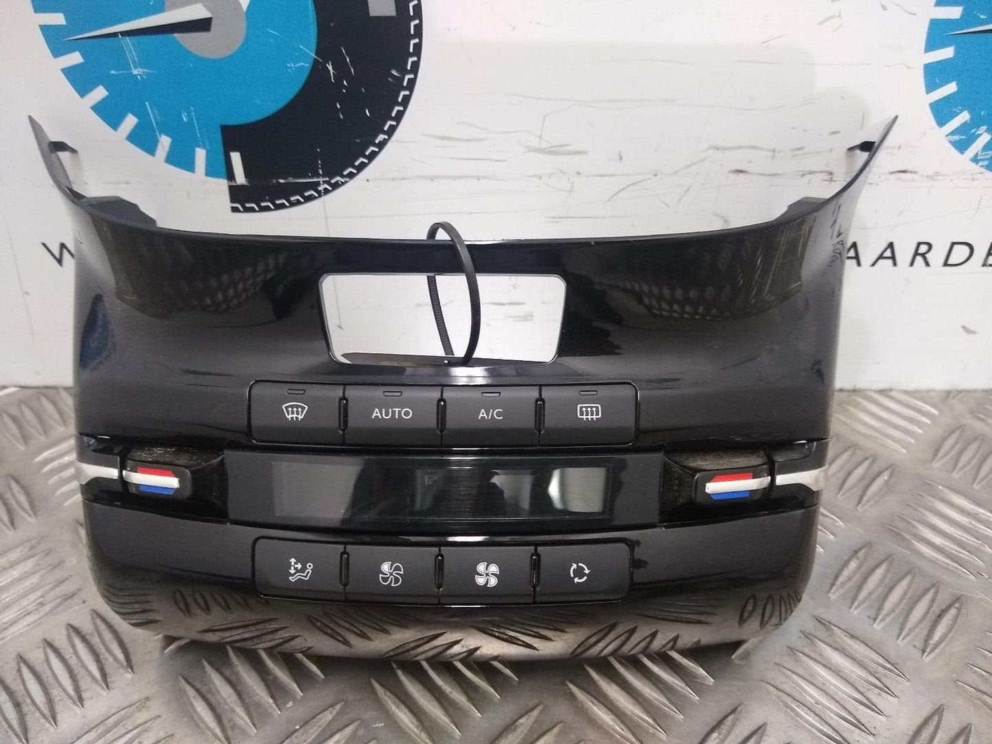 PEUGEOT 2008 KACHEL BEDIENINGSPANEEL 98195706XU, 9819570680, Ophalen of Verzenden, Gebruikt, ARN erkend