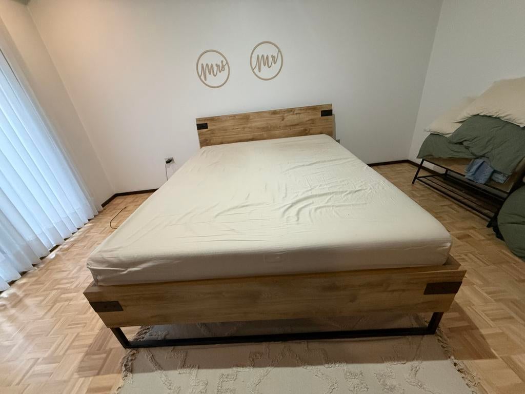 Tweepersoonsbed 180x200 maar twee jaar gebruikt, Maison & Meubles, Chambre à coucher | Lits, Enlèvement, Comme neuf