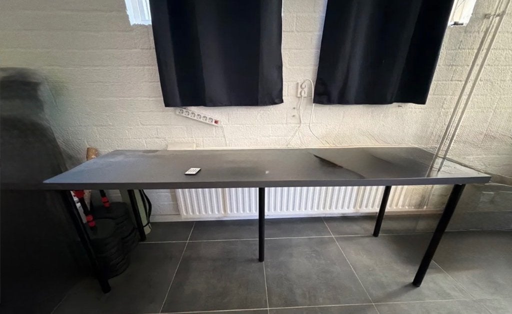 Grijze tafel, 150 à 200 cm, 50 à 100 cm, Enlèvement, Utilisé