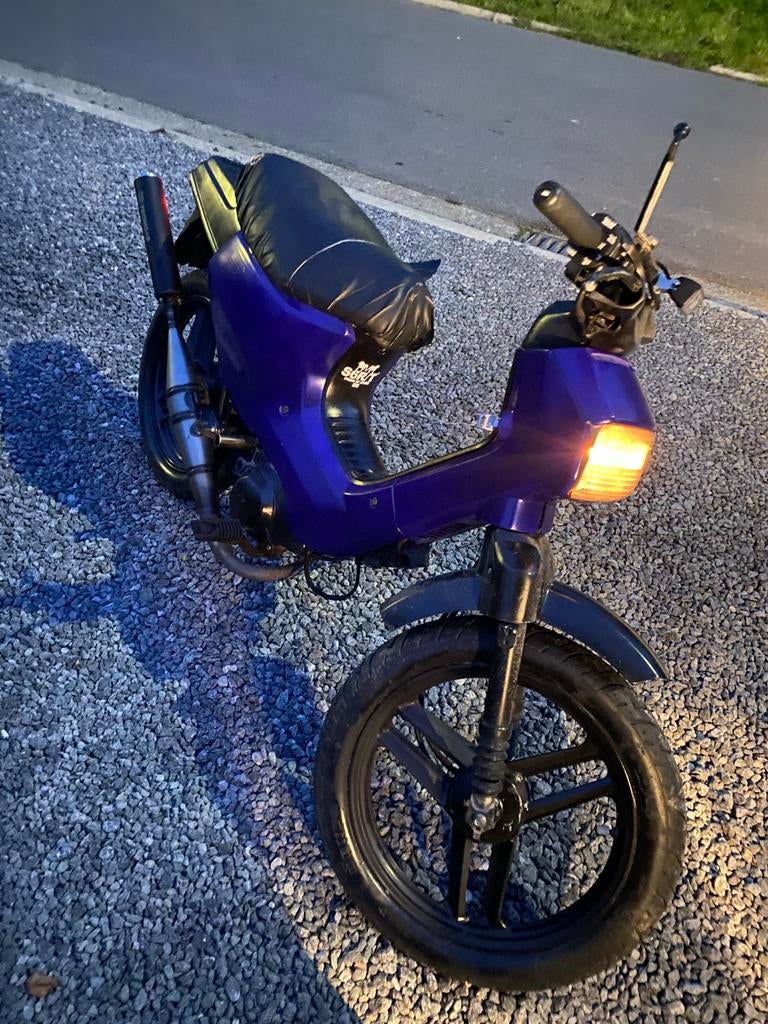 Wallaroo, Fietsen en Brommers, Scooters | Overige merken, Gebruikt, Klasse A (25 km/u), Tweetakt, Ophalen