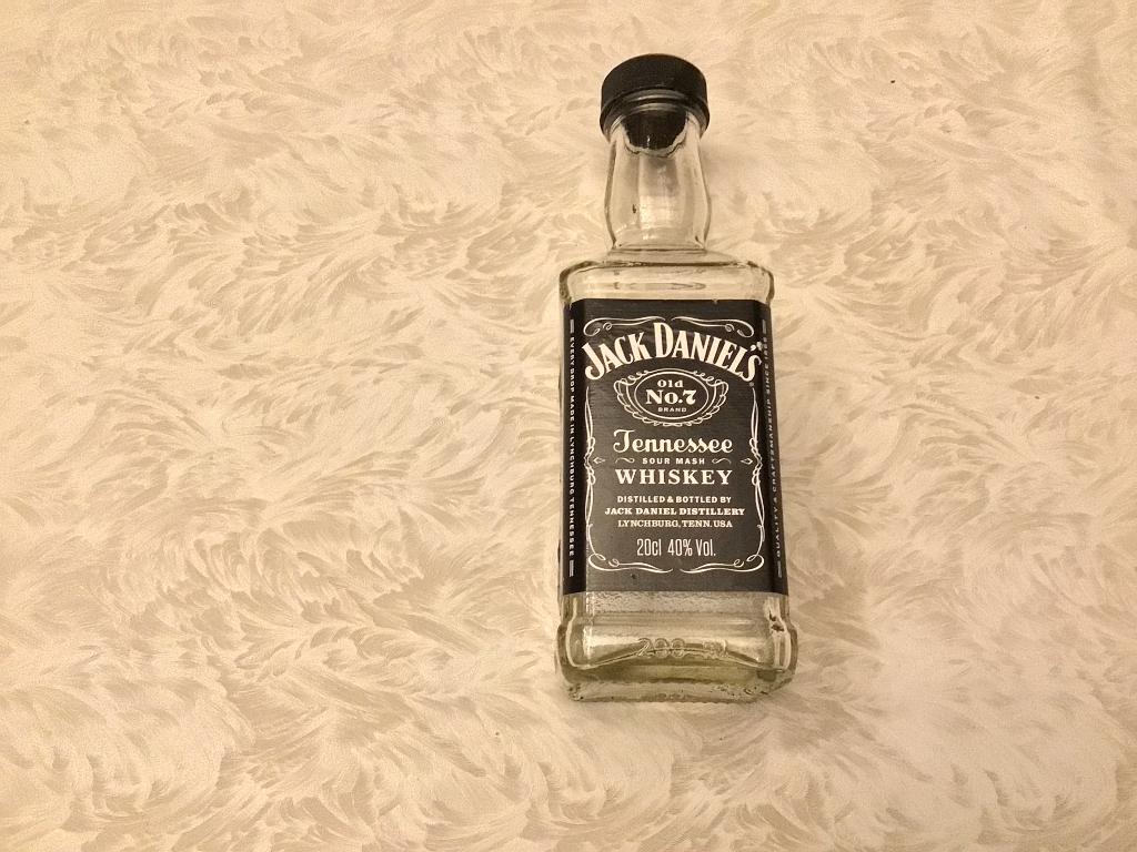 Bouteille vide de 20 cl de Jack Daniel's, Enlèvement ou Envoi