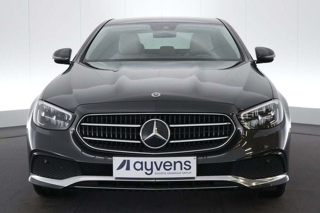 (2BTB064) MERCEDES-BENZ E, Autos, Cuir, Argent ou Gris, Achat, Carnet d'entretien