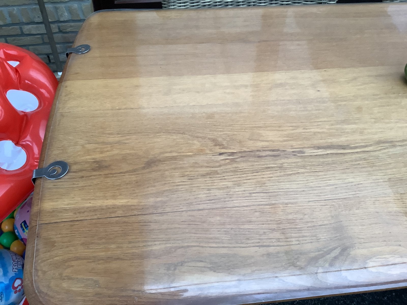 Eiken tafel, Enlèvement